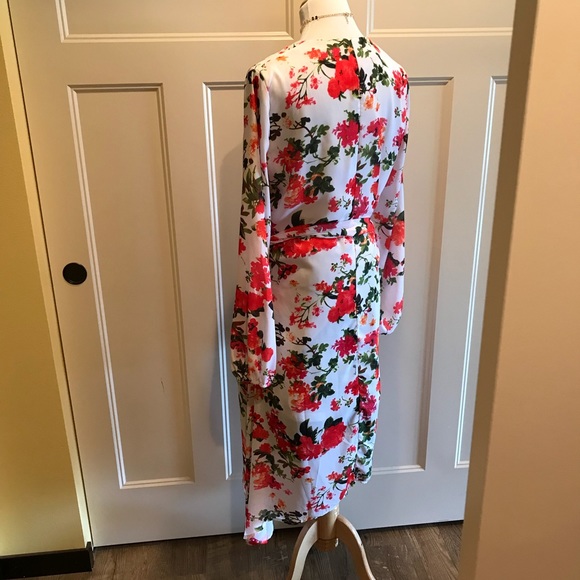 Floral spring dress with long sleeves - Picture 6 of 8